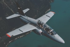 Jet Flight in the Alps - 65min Acrobatic Flight & Alps & Military Maneuvers