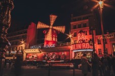 Moulin Rouge Paryż – z wegańską kolacją