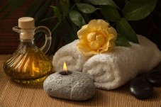 Massagem com Pedras Quentes