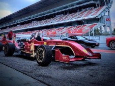 Jazda samochodem Formula 3 – 1 okrążenie na długim torze w Hiszpanii